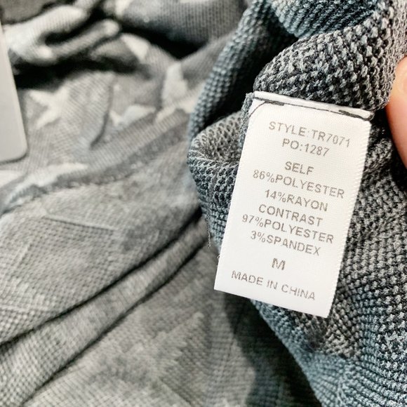 GiGio USA Star Print Batwing Crewneck Sweater NWT - Picture 7 of 8